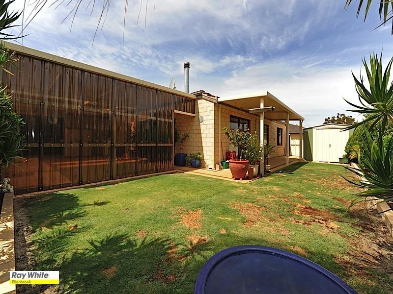 7 Vaucluse Crescent, Ellenbrook WA 6069