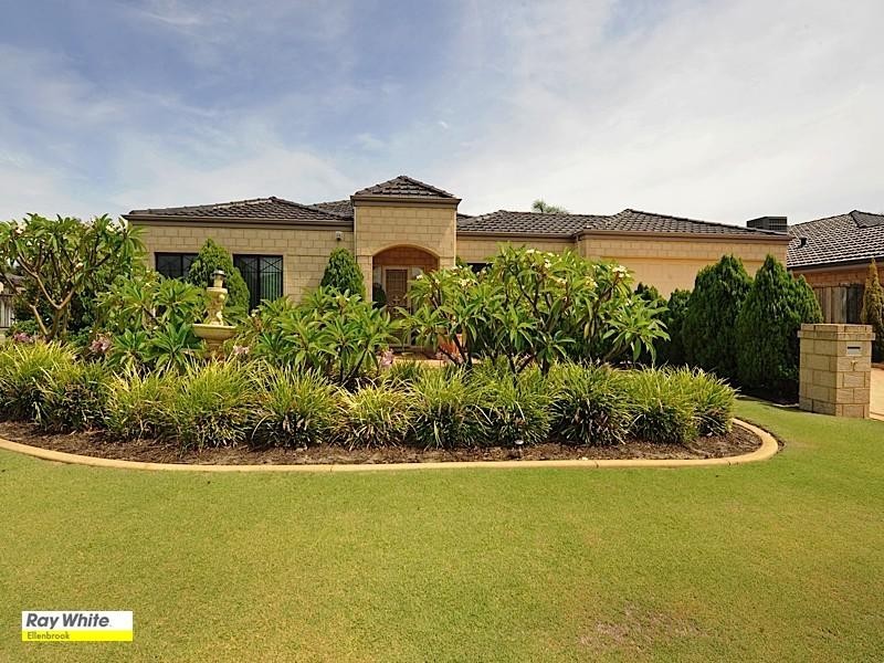7 Vaucluse Crescent, Ellenbrook WA 6069