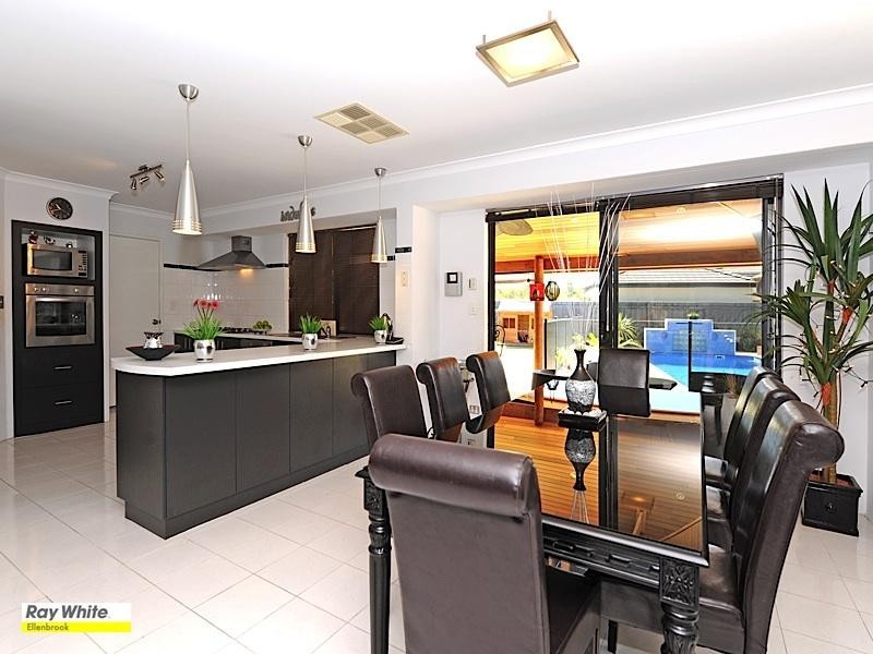 50 Roxburghe Drive, The Vines WA 6069