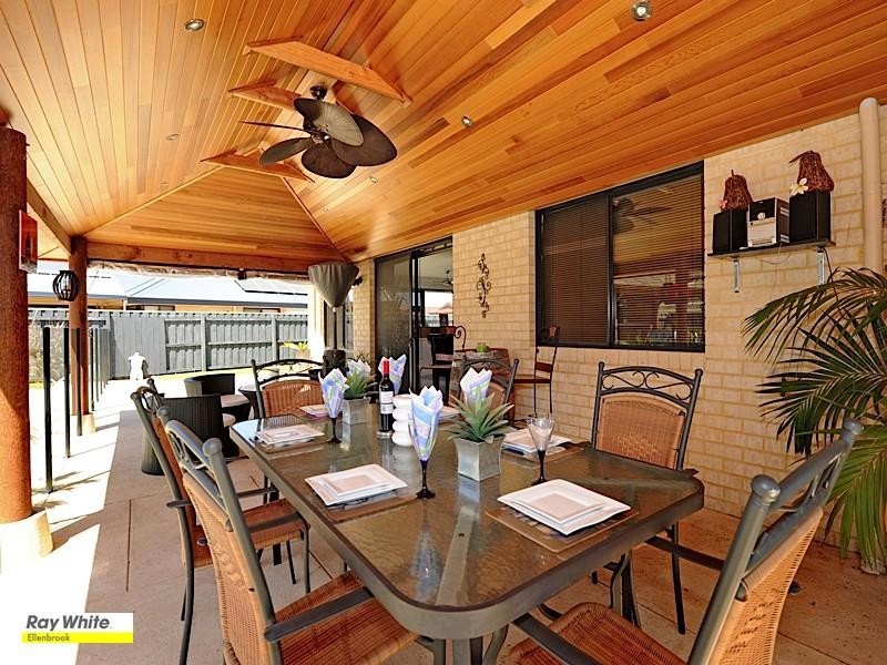 50 Roxburghe Drive, The Vines WA 6069