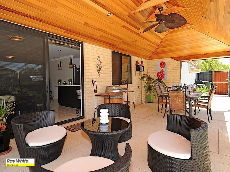 50 Roxburghe Drive, The Vines WA 6069