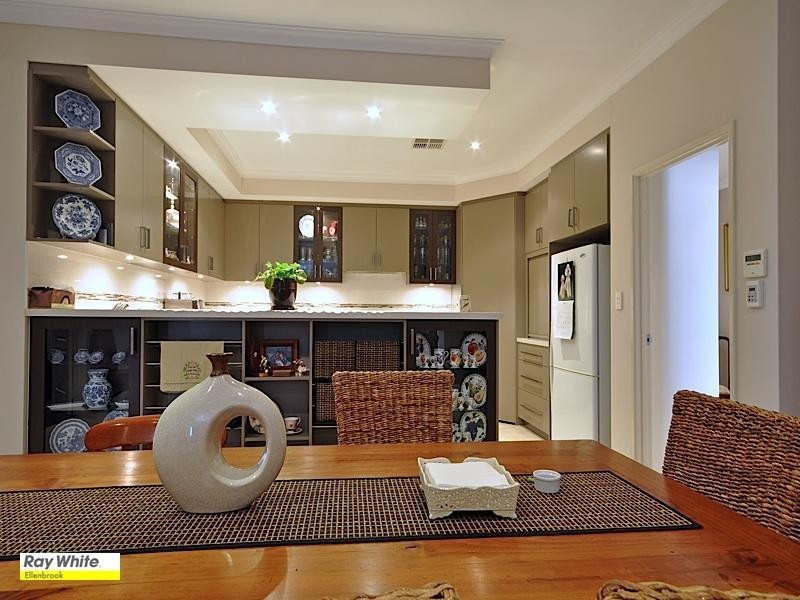 2 Nouveau Turn, Aveley WA 6069