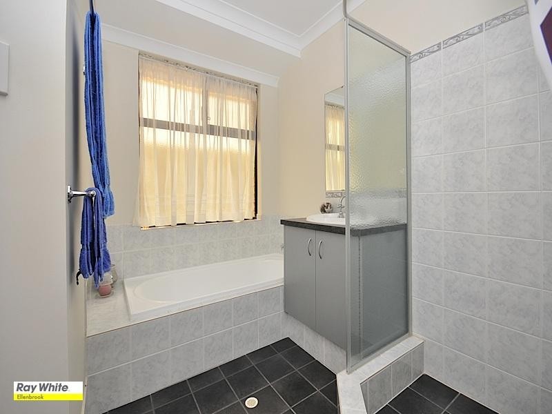 31 Oakhill Heights, Ellenbrook WA 6069