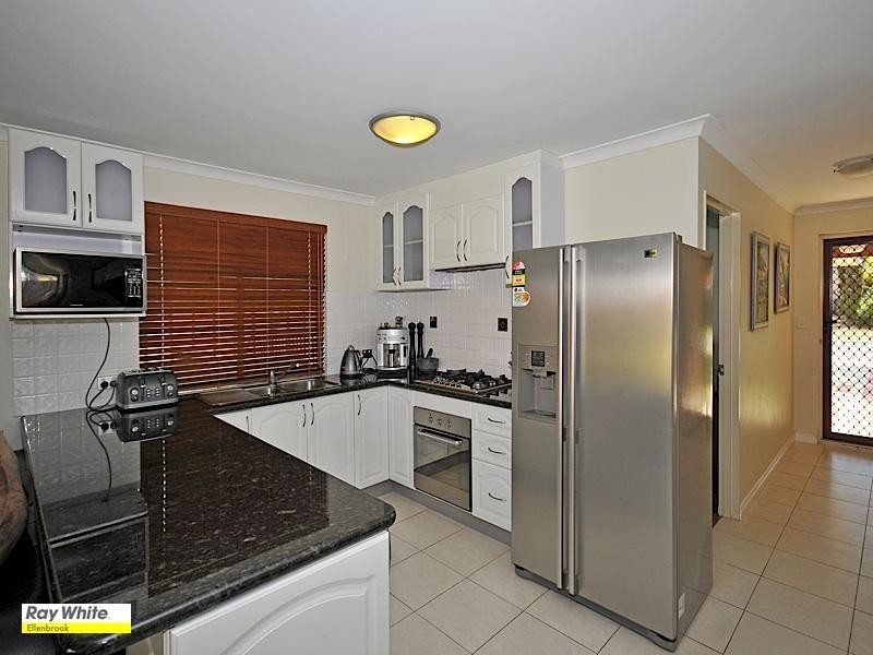 50 Fringe Lily Crescent, Ellenbrook WA 6069