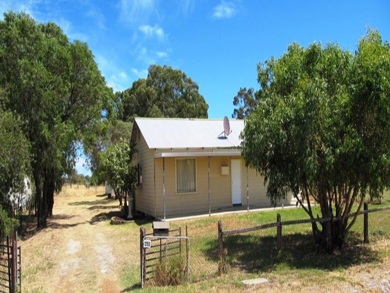 1293 Railway Parade, Bullsbrook WA 6084