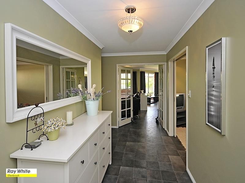 12 Turnberry Way, The Vines WA 6069