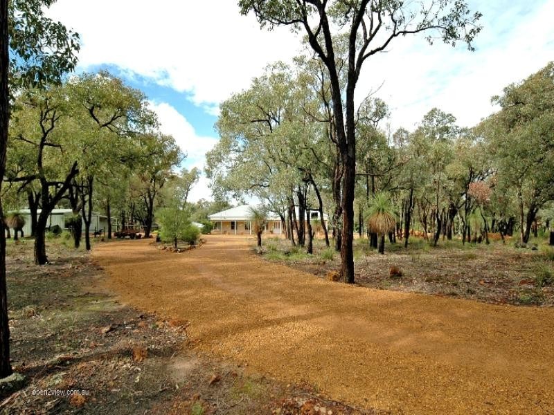 52 Hereford Way, Lower Chittering WA 6084