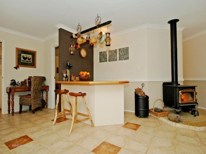 52 Hereford Way, Lower Chittering WA 6084