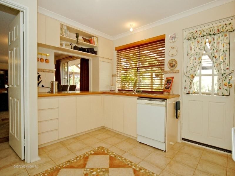 52 Hereford Way, Lower Chittering WA 6084