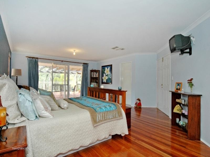 52 Hereford Way, Lower Chittering WA 6084