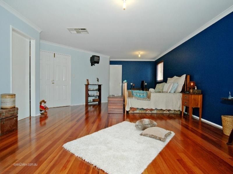 52 Hereford Way, Lower Chittering WA 6084