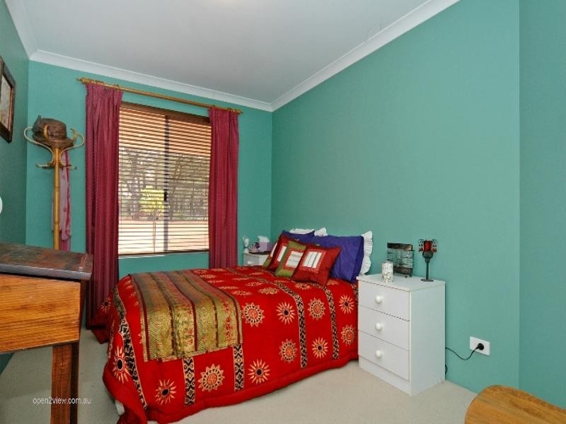 52 Hereford Way, Lower Chittering WA 6084