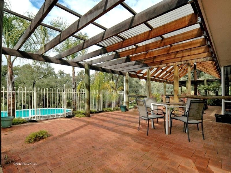 52 Hereford Way, Lower Chittering WA 6084