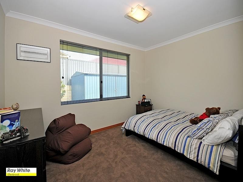 7 Saxon Link, Aveley WA 6069