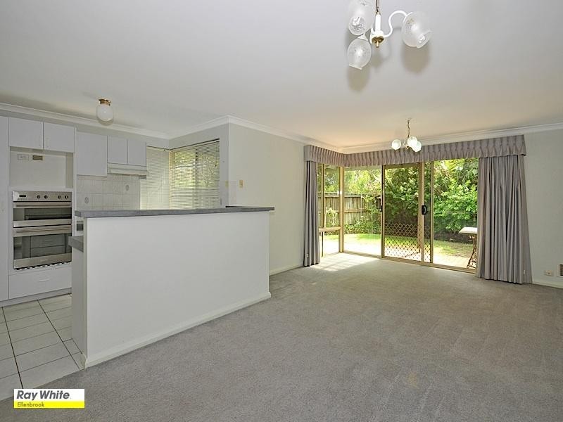 1 Ellenbrook Drive, The Vines WA 6069