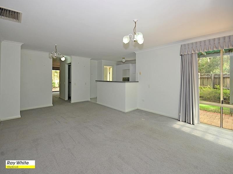 1 Ellenbrook Drive, The Vines WA 6069