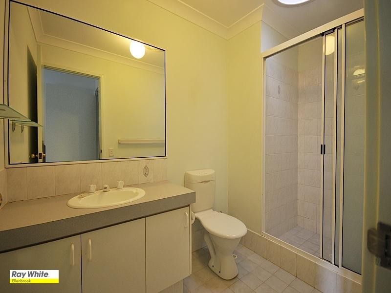 1 Ellenbrook Drive, The Vines WA 6069