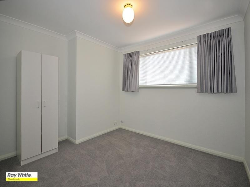 1 Ellenbrook Drive, The Vines WA 6069