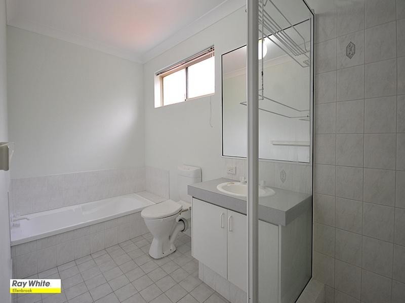 1 Ellenbrook Drive, The Vines WA 6069