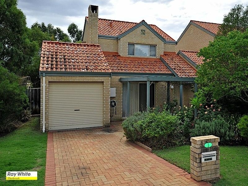 1 Ellenbrook Drive, The Vines WA 6069