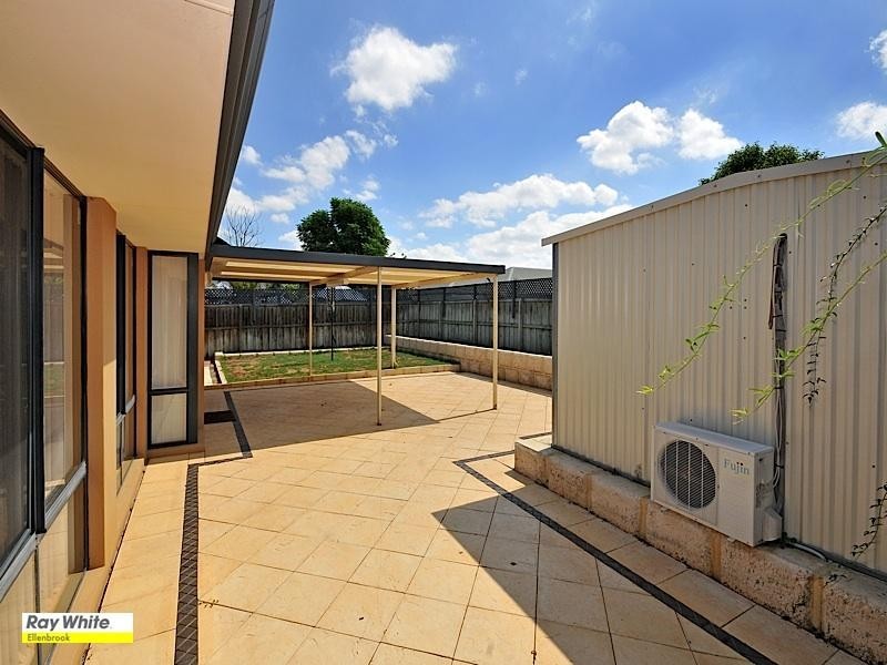 35 Rossini Circle, Ellenbrook WA 6069