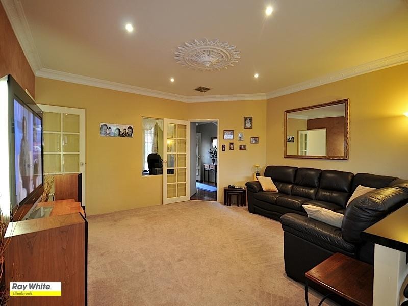 23 Daintree Loop, Ellenbrook WA 6069