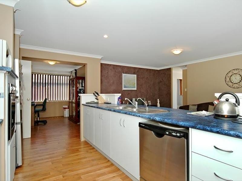 9 Larrawa Circle, Ellenbrook WA 6069