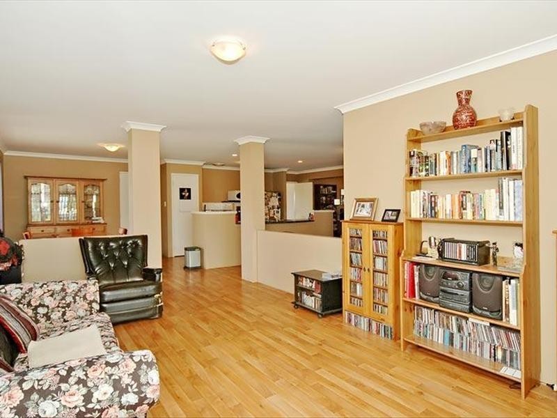 9 Larrawa Circle, Ellenbrook WA 6069