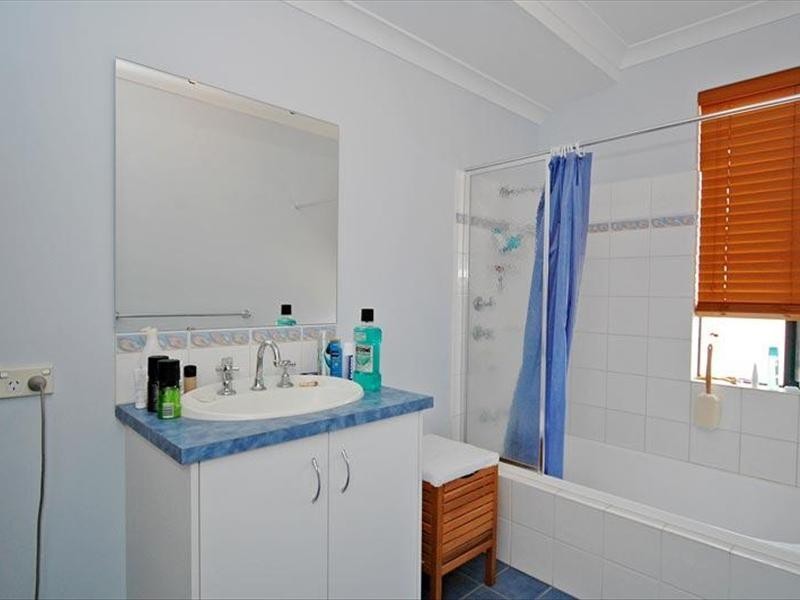 9 Larrawa Circle, Ellenbrook WA 6069