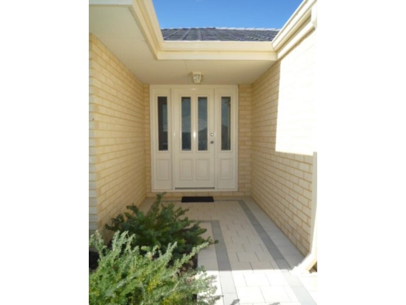 9 Redbank Drive, Ellenbrook WA 6069