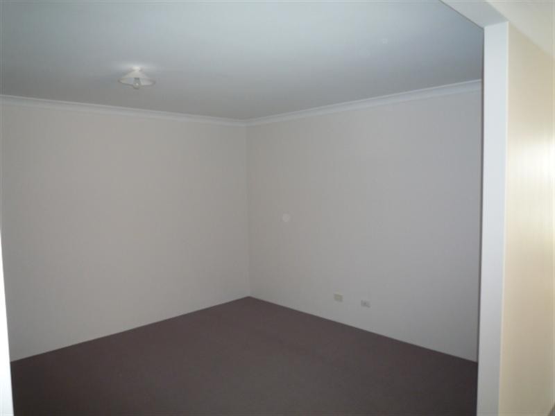 9 Redbank Drive, Ellenbrook WA 6069