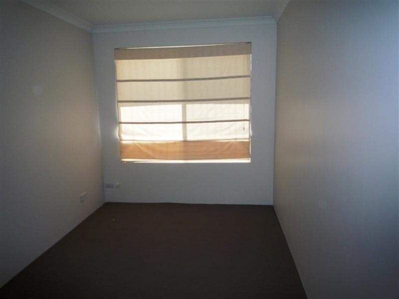 9 Redbank Drive, Ellenbrook WA 6069