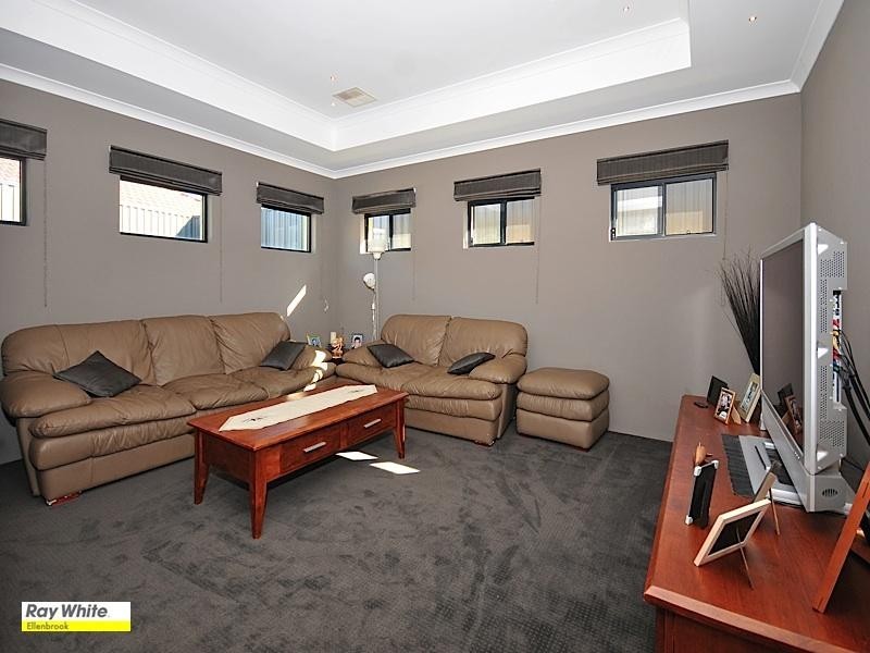 21 Nouveau Turn, Aveley WA 6069