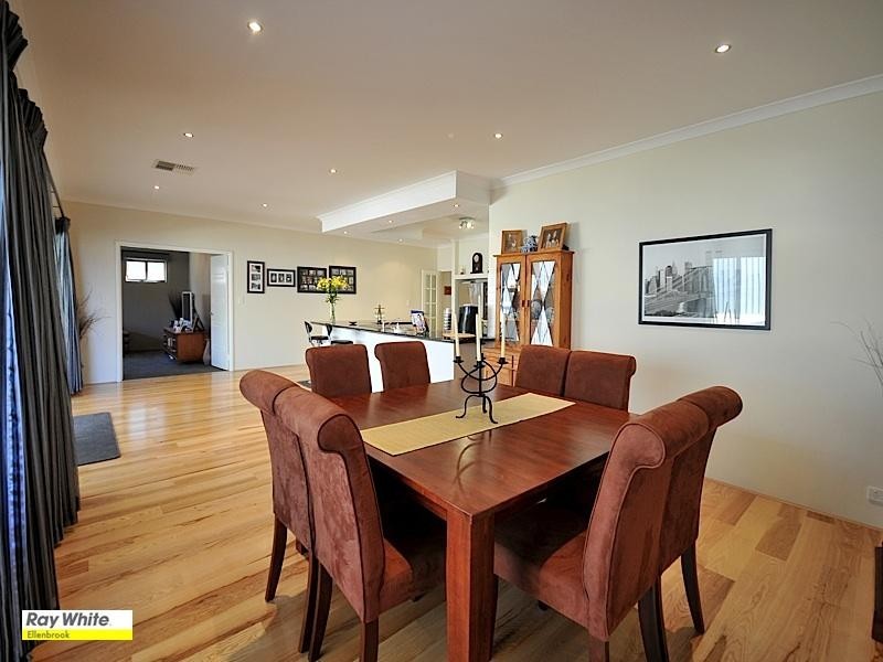 21 Nouveau Turn, Aveley WA 6069