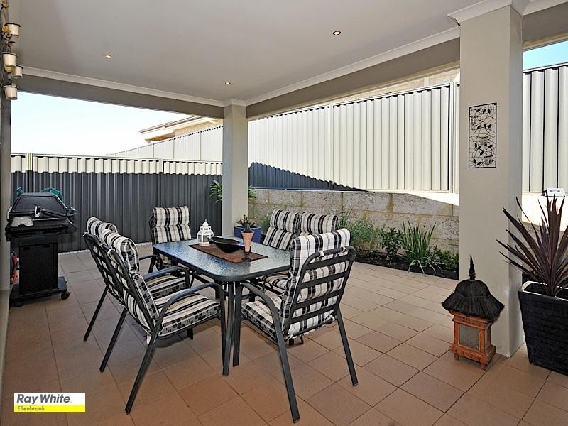 21 Nouveau Turn, Aveley WA 6069