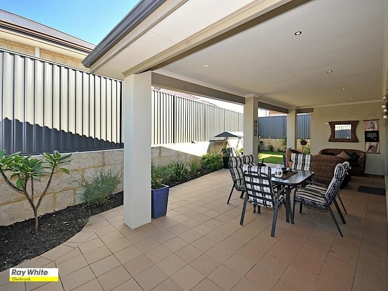 21 Nouveau Turn, Aveley WA 6069