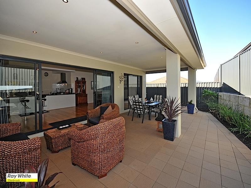 21 Nouveau Turn, Aveley WA 6069