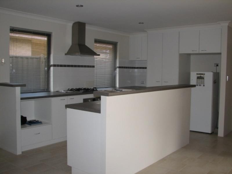 59 Neary Boulevard, Aveley WA 6069