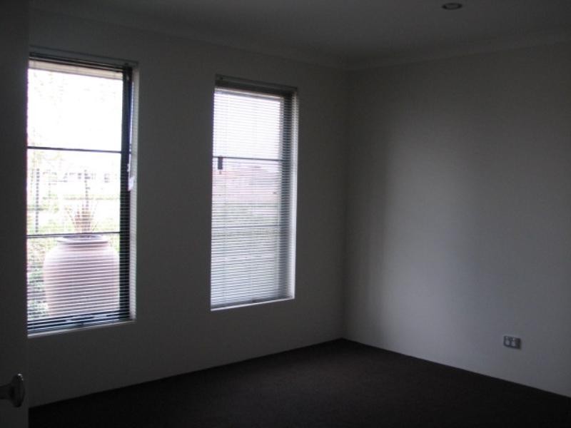 59 Neary Boulevard, Aveley WA 6069