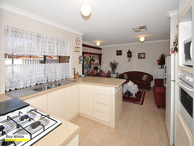 16/30 Winchester Place, Ballajura WA 6066