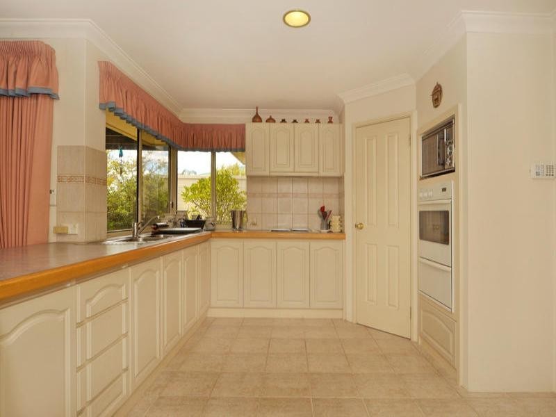 26 Trigger Plant Avenue, Ellenbrook WA 6069