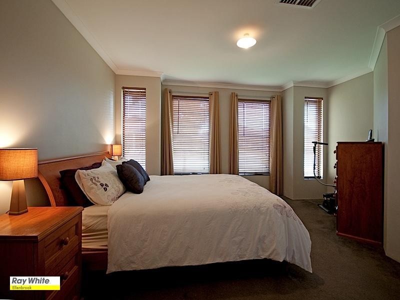 10 Heirisson Turn, Ellenbrook WA 6069