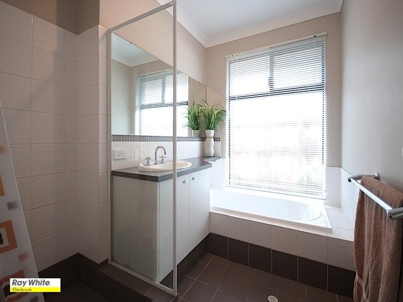 10 Heirisson Turn, Ellenbrook WA 6069