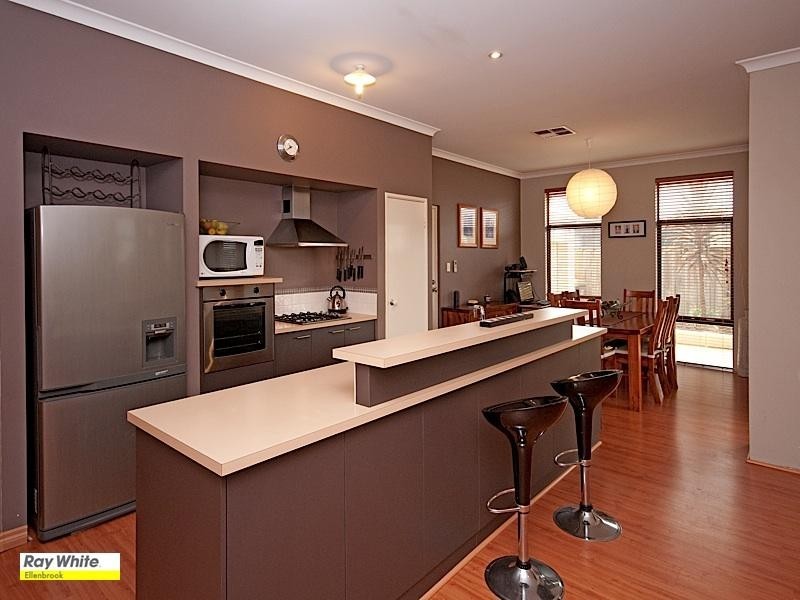 10 Heirisson Turn, Ellenbrook WA 6069