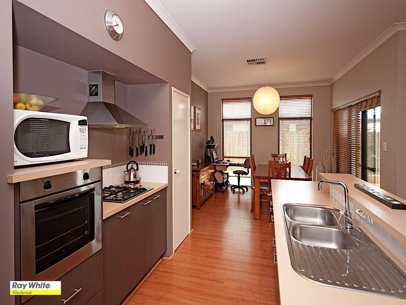 10 Heirisson Turn, Ellenbrook WA 6069