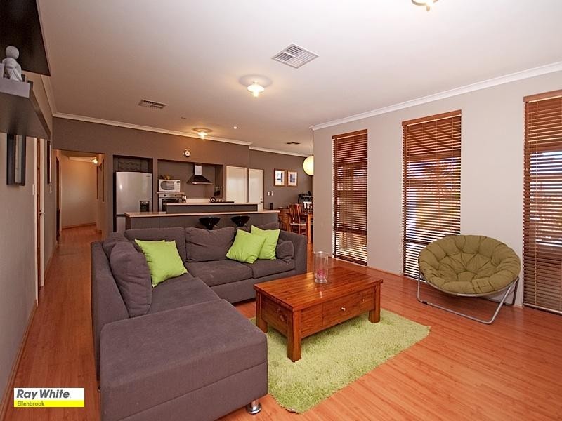 10 Heirisson Turn, Ellenbrook WA 6069