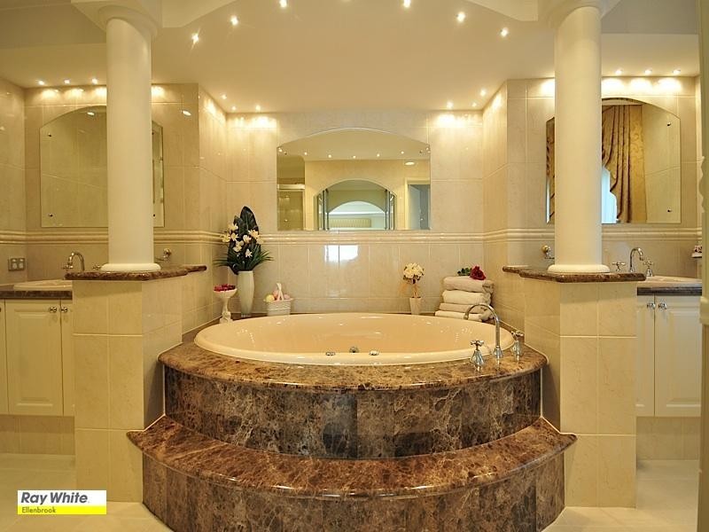 77 Fantail Crescent, Ellenbrook WA 6069