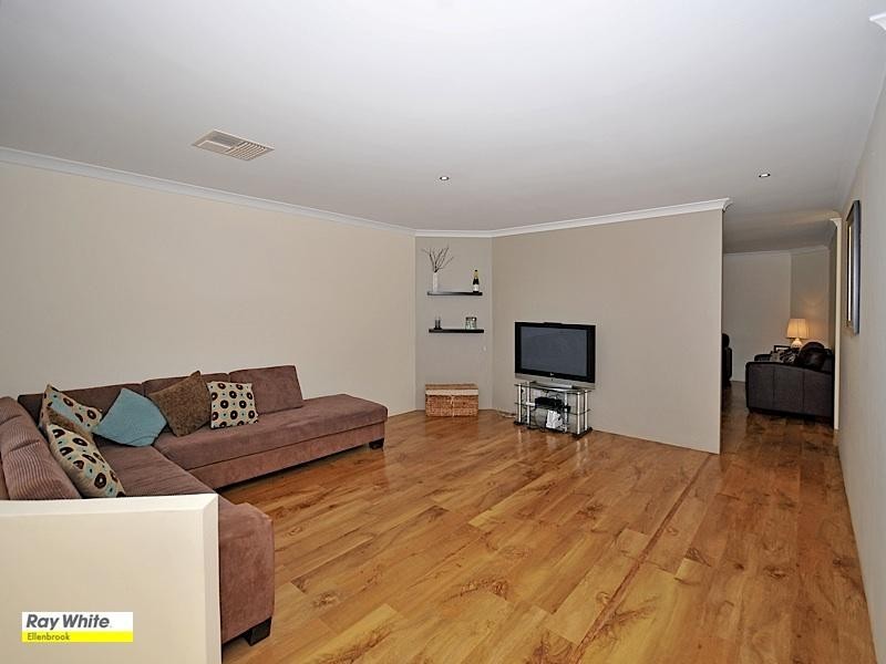 27 Addingham Drive, Ellenbrook WA 6069