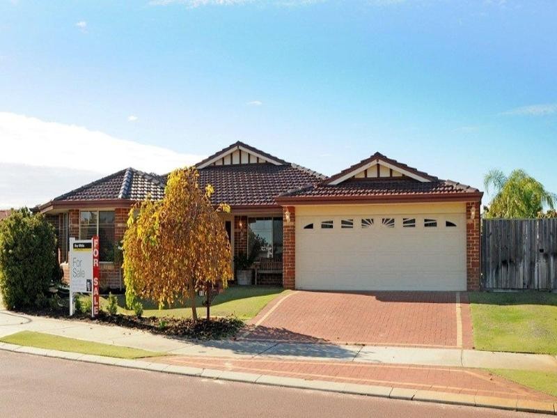 98 Sandown Circle, Henley Brook WA 6055