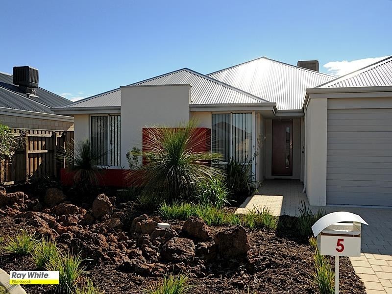 5 Werai Road, Ellenbrook WA 6069